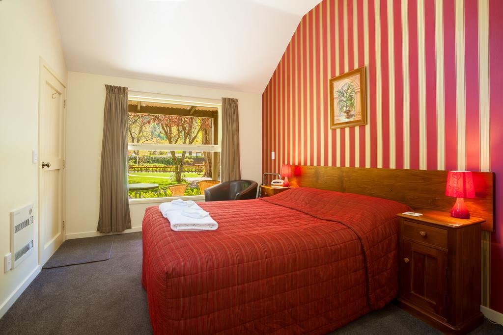 Shades Of Arrowtown Motel Bagian luar foto